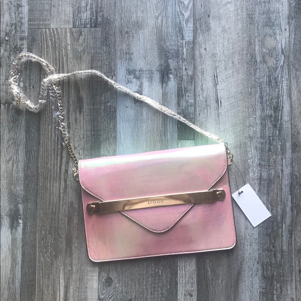 Metallic clutch purse